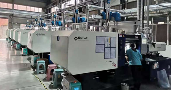 Single-color injection molding machine