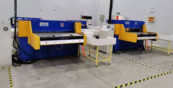 Blanking machine